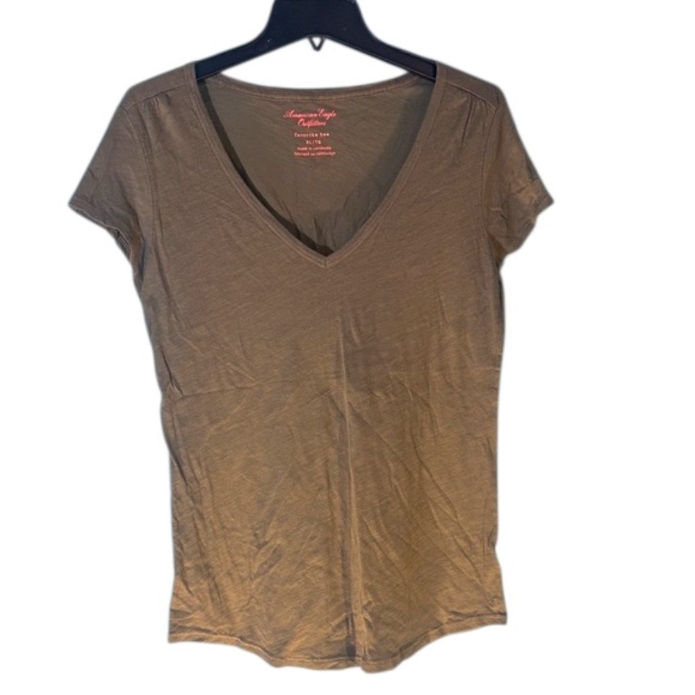 American Eagle Outfitters Women's Green V-Neck Tee
